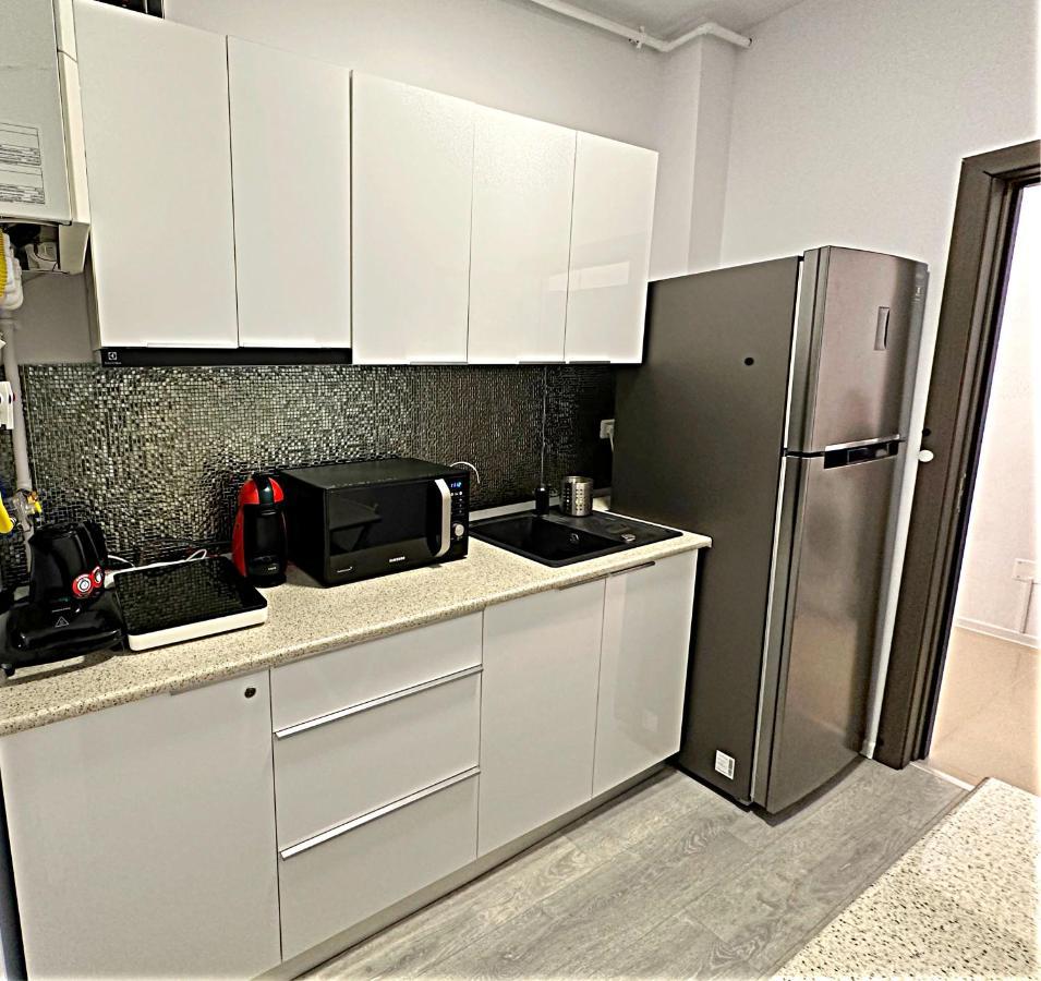 Hezo Sunshine Studio And Apartment Năvodari المظهر الخارجي الصورة