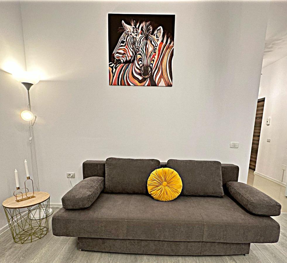 Hezo Sunshine Studio And Apartment Năvodari المظهر الخارجي الصورة
