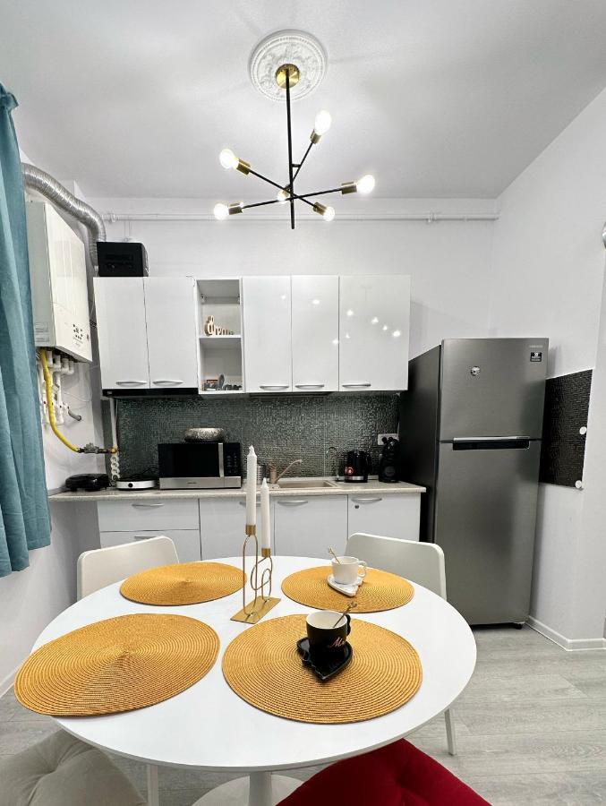 Hezo Sunshine Studio And Apartment Năvodari المظهر الخارجي الصورة