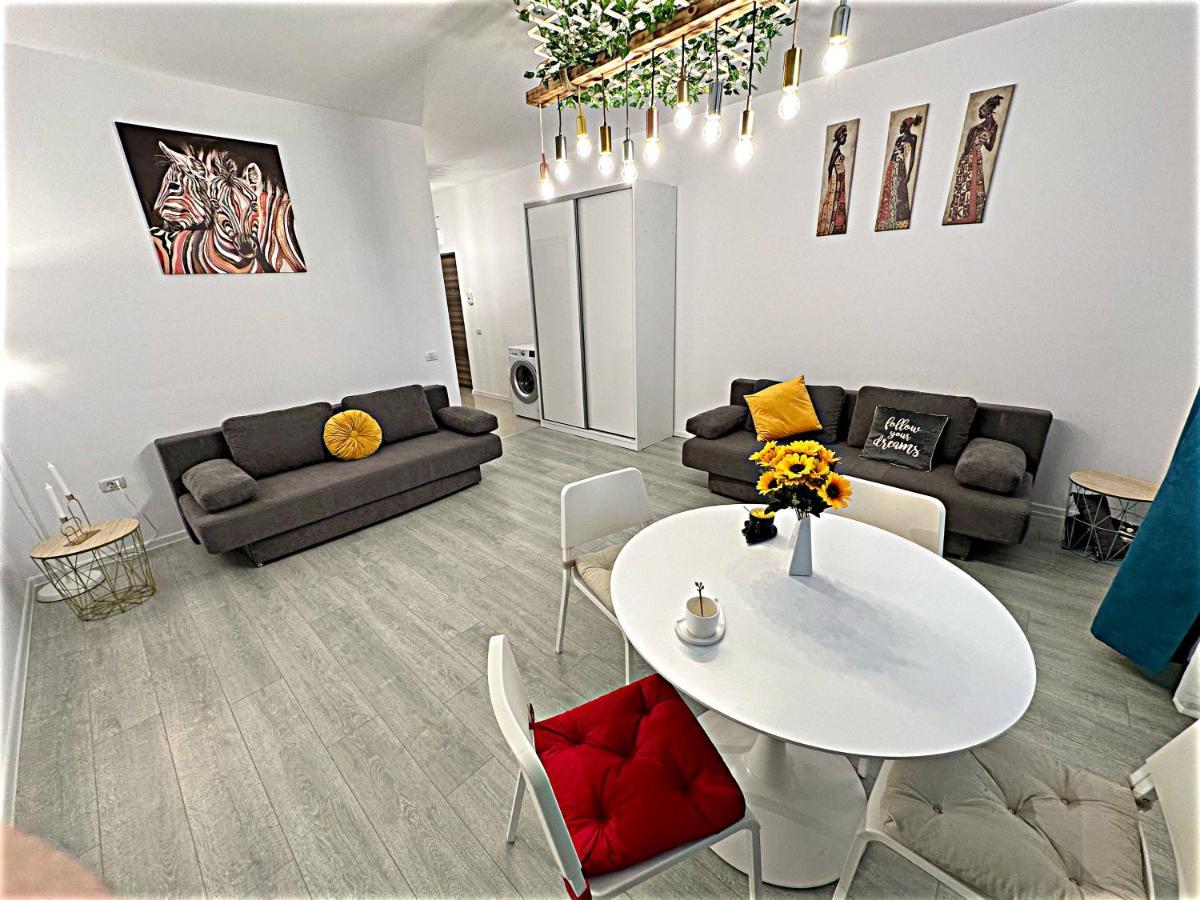 Hezo Sunshine Studio And Apartment Năvodari المظهر الخارجي الصورة